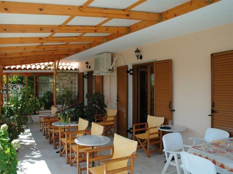 Angela Apartments Kokkari Exterior foto
