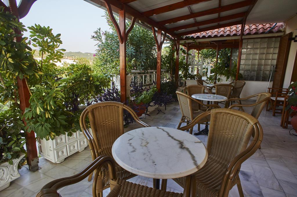 Angela Apartments Kokkari Exterior foto